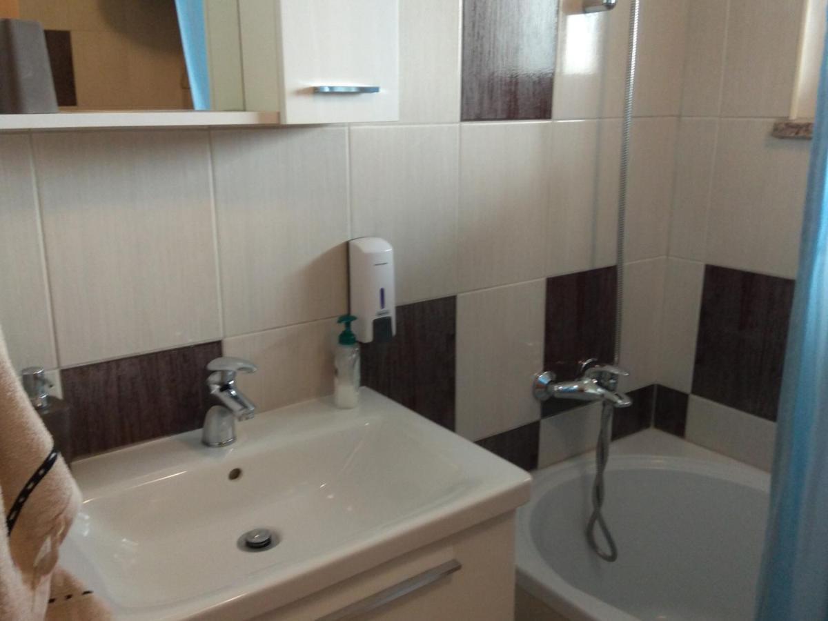 Apartment Nebo โปเรช ภายนอก รูปภาพ