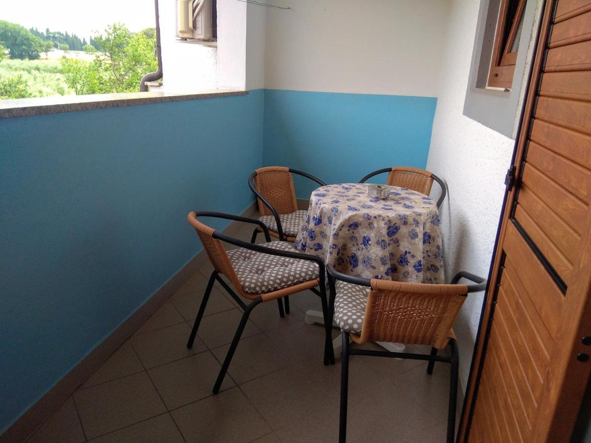 Apartment Nebo โปเรช ห้อง รูปภาพ
